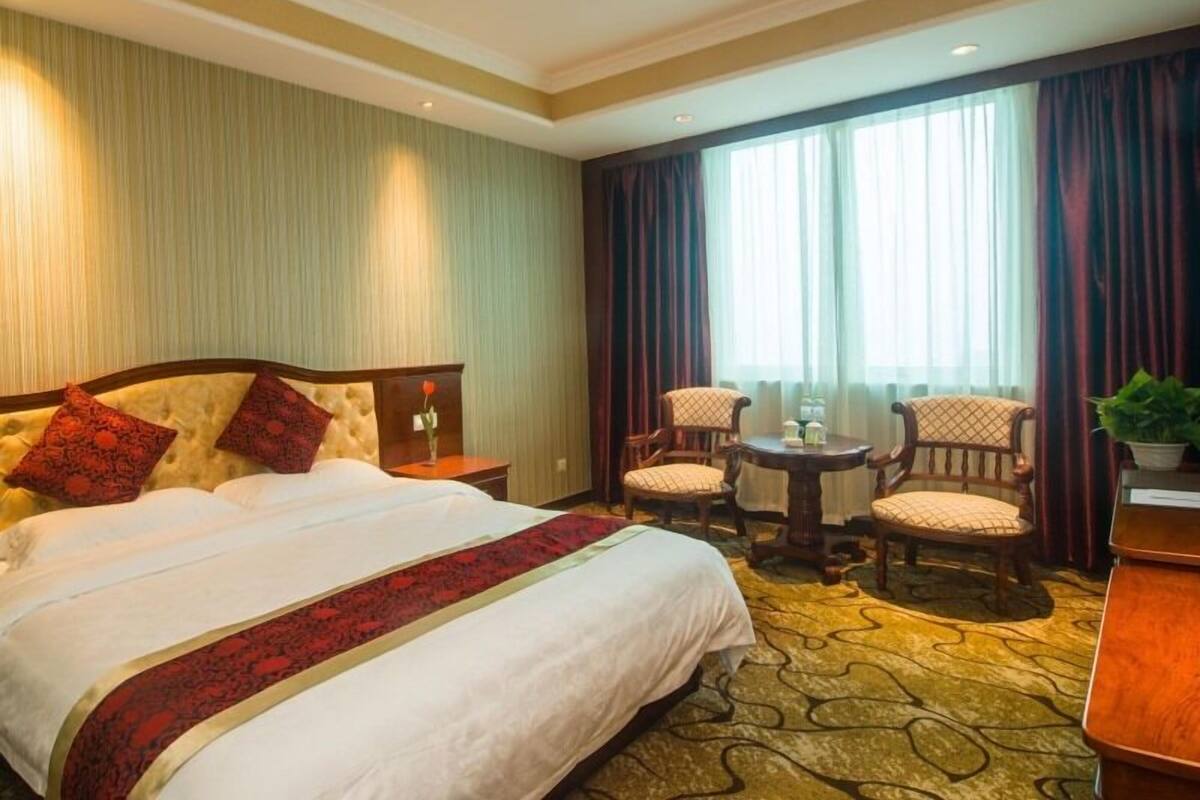 Kamar Double (King Bed) | Wi-Fi gratis