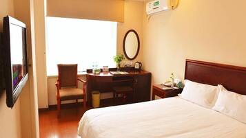 In-room safe, free WiFi