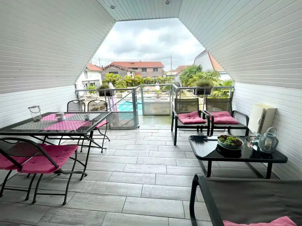 Classic Cottage, Balcony, Pool View | Balcony