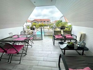 Classic Cottage, Balcony, Pool View | Balcony