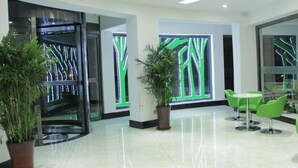 Pintu masuk interior