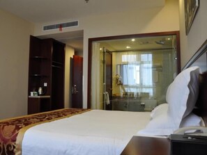 In-room safe, free WiFi - Greentree Inn Newtown Malu Subway Station Business (Shanghai)