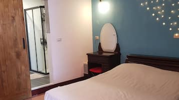 Desk, blackout drapes, WiFi (free), bed sheets