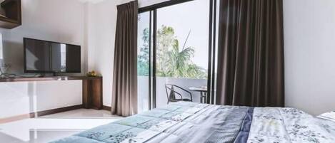 Coffres-forts dans les chambres, bureau, Wi-Fi gratuit