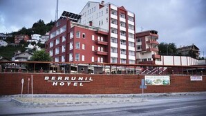 Front of property - Abana Berrunil Otel (Bozkurt)