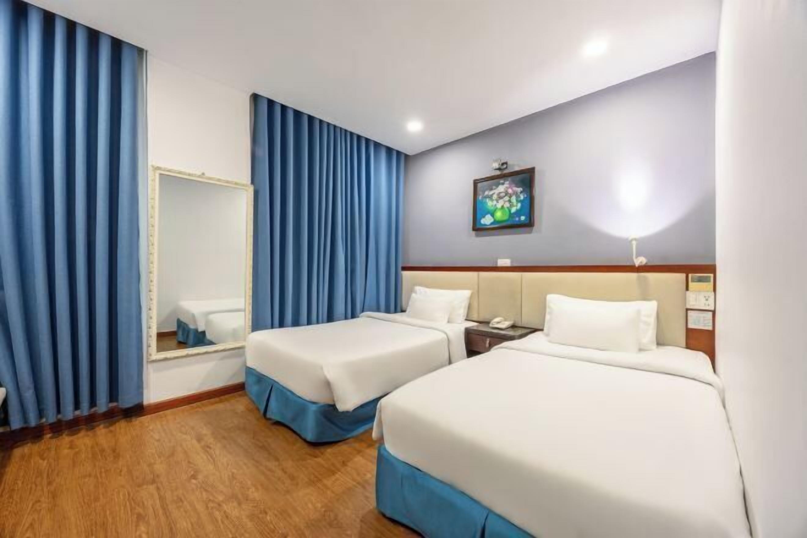 Minibar, in-room safe, iron/ironing board, free WiFi