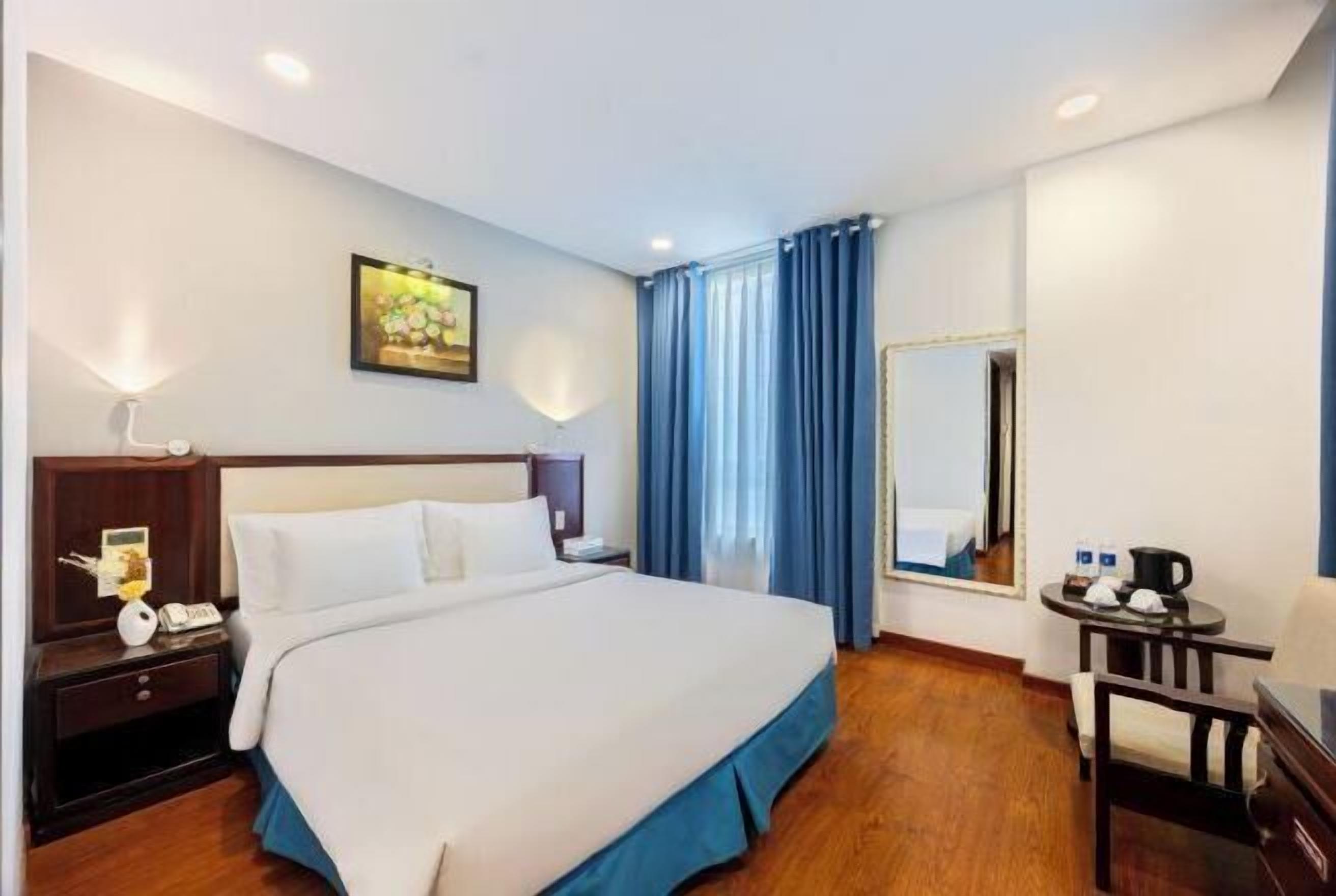 Minibar y caja de seguridad en la habitación 