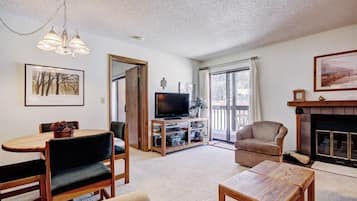 Apartment, 2Â Schlafzimmer | Wohnzimmer