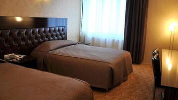 Minibar, desk, free WiFi