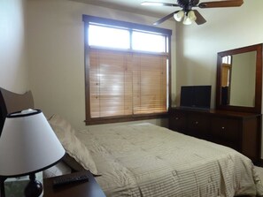Condo, 1 quarto, varanda, vista para a montanha (Boulevard Bend Condo #C)