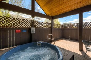 Apartamento, 1 habitación | Spa | Bañera de hidromasaje 