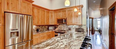 Condo, 2 Bedrooms | Private kitchen | Microwave, oven, dishwasher, coffee/tea maker