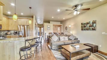 Condo, 2 Bedrooms | Living room | DVD player