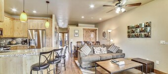 S Off Main #4 2 Bedroom Condo by RedAwning