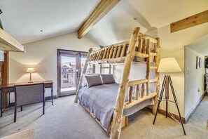 Condo, 3 habitaciones | 3 habitaciones, wifi gratis y ropa de cama