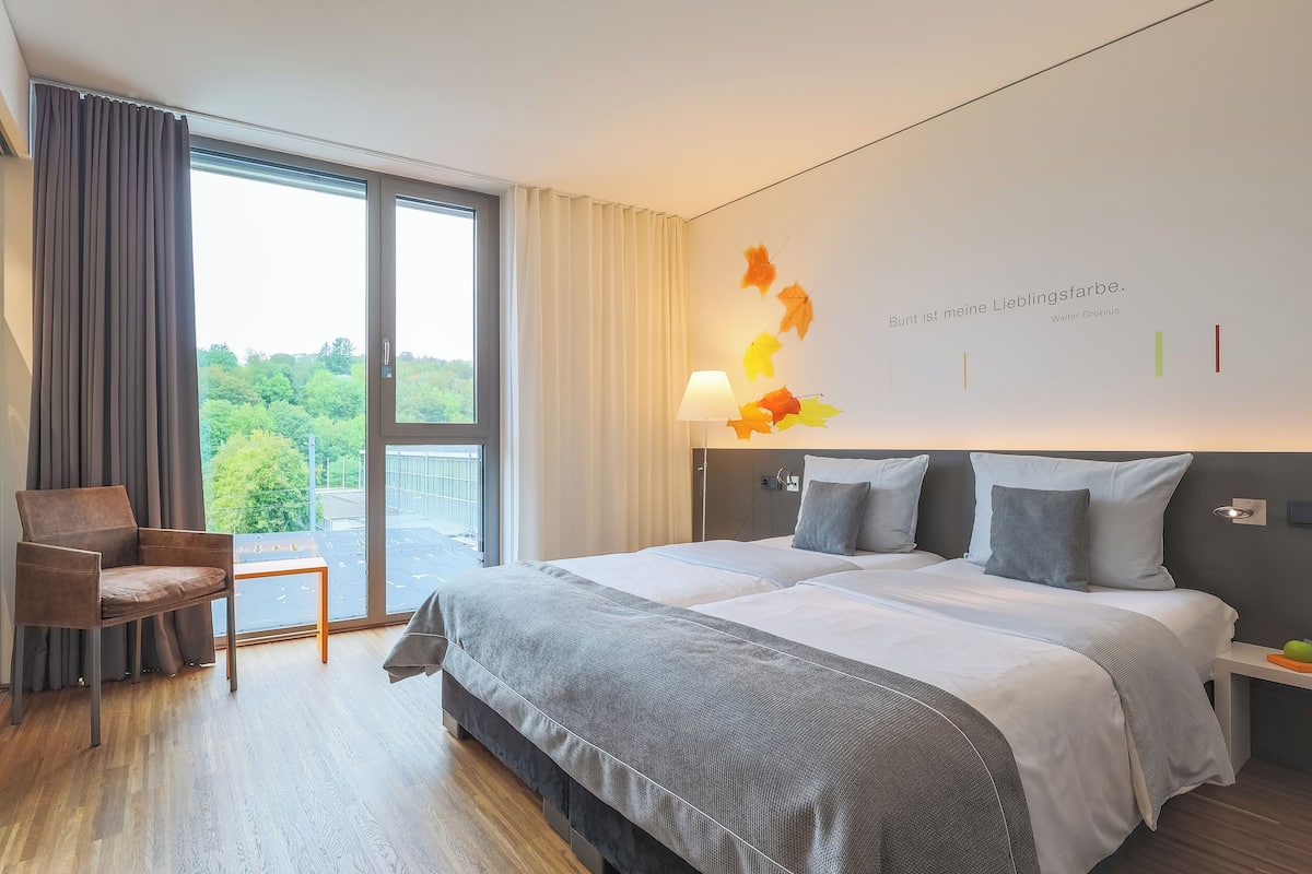 Comfort Double Room | Minibar, in-room safe, desk, laptop workspace