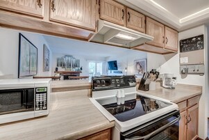 Apartamento, 1 habitación | Cocina privada | Microondas, horno, lavavajillas y cafetera o tetera