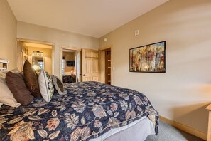 1 bedroom, free WiFi - Passage Point  311 1 Bedroom Condo by RedAwning (Copper Mountain)