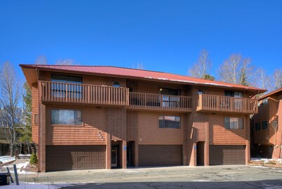 Lagoon  762b 3 Bedroom Townhouse by RedAwning