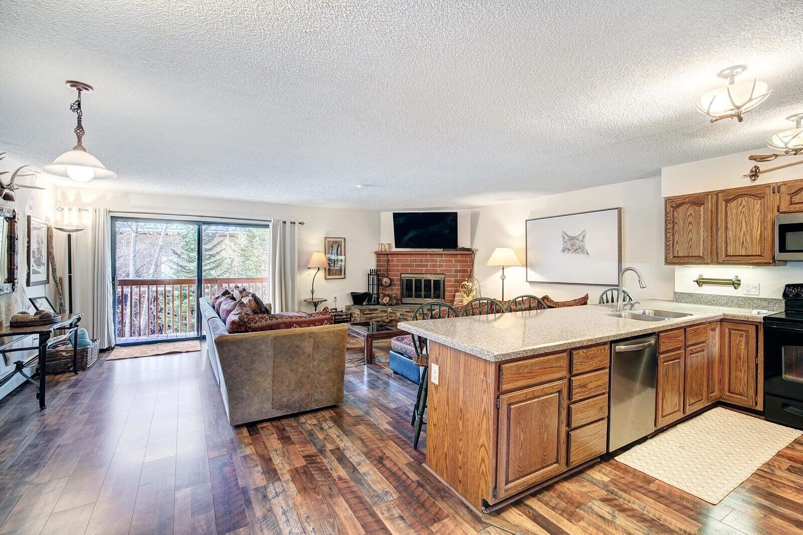 Townhome, 3 Bedrooms | Living area