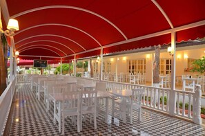 Frühstück, Mittagessen, Abendessen, türkische Küche