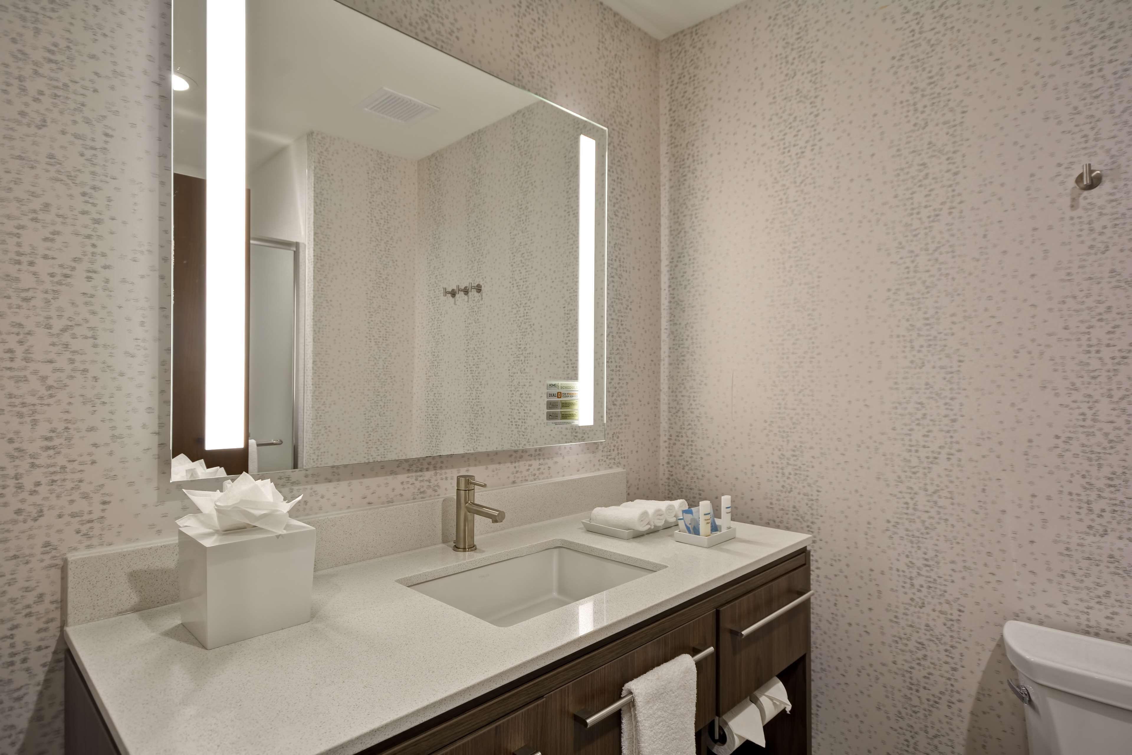 hydromassage showerhead, free toiletries, hair dryer, towels