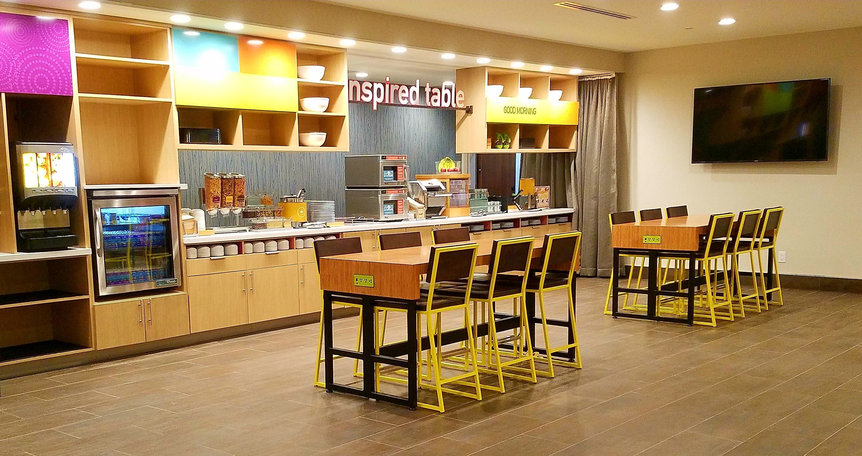 free daily full breakfast