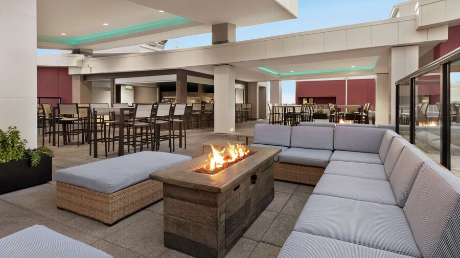 Embassy Suites by Hilton Wilmington Riverfront