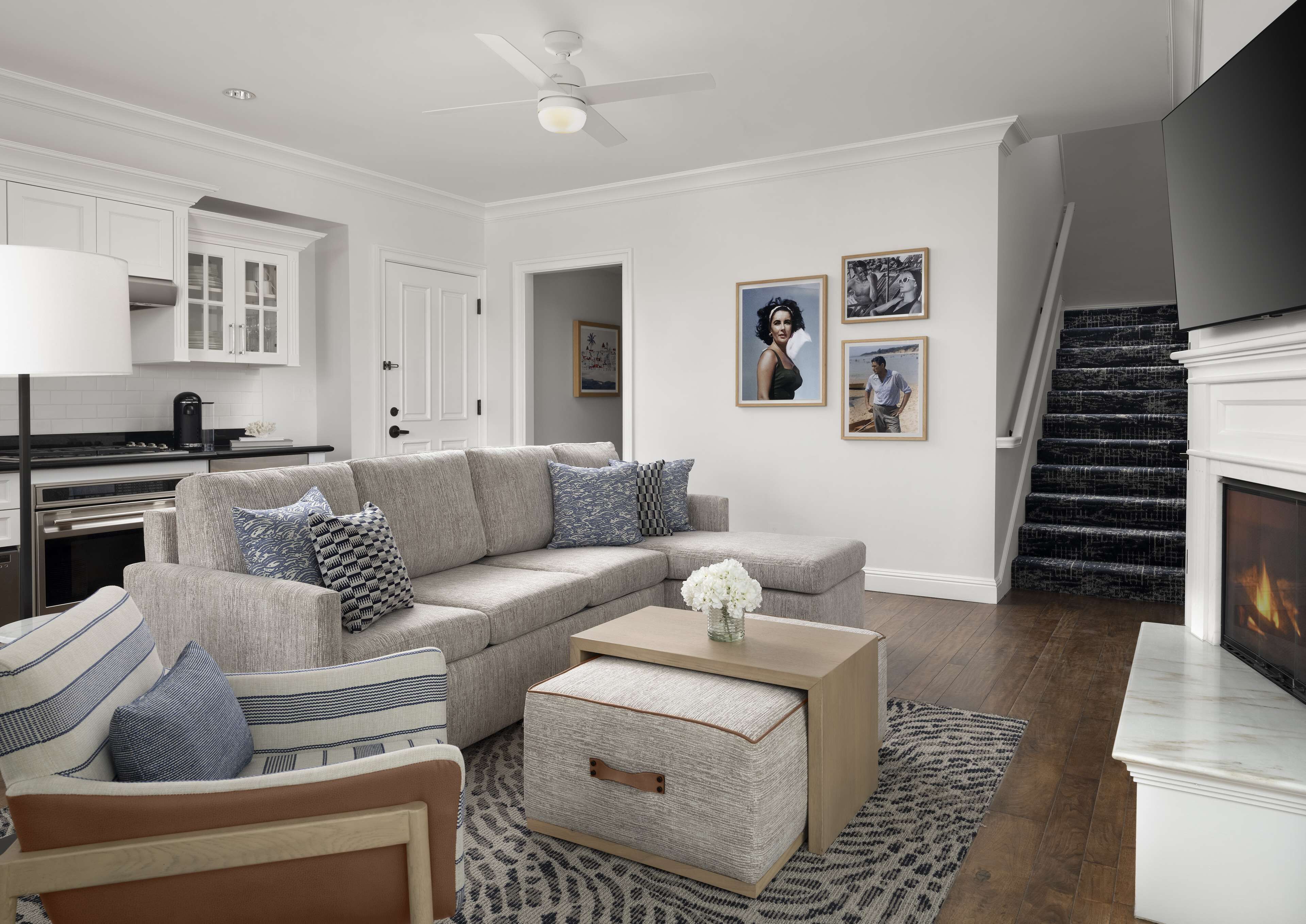 suite, multiple beds, ocean view (2 king beds) | living area | 55-inch smart tv with cable channels, fireplace, netflix