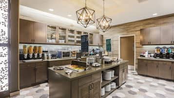 Free daily buffet breakfast