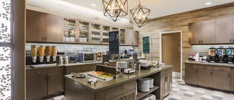 Free daily buffet breakfast