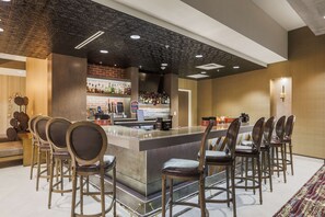 Bar (on property) - Homewood Suites by Hilton Charleston Historic District (Charleston)