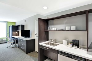 Premium bedding, desk, blackout curtains, soundproofing - Home2 Suites by Hilton Azusa (Azusa)