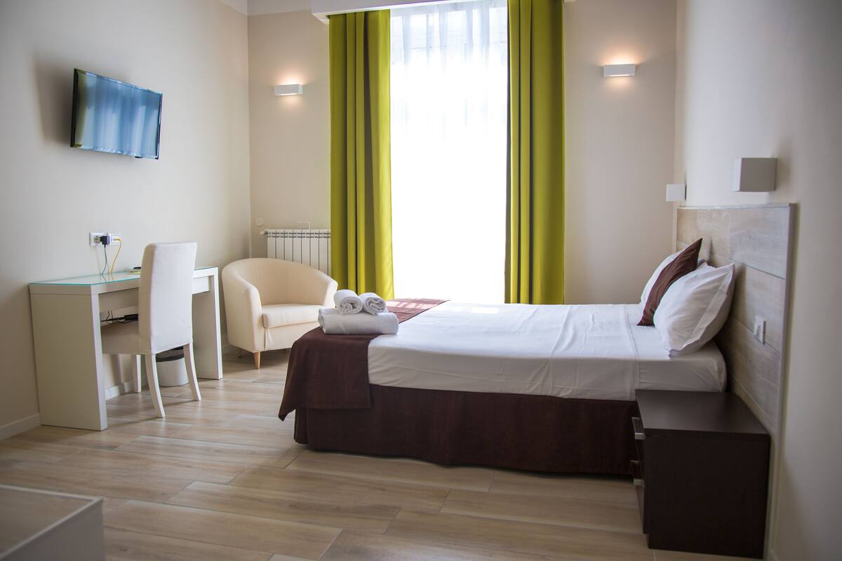 Superior Double Room | Iron/ironing board, free WiFi