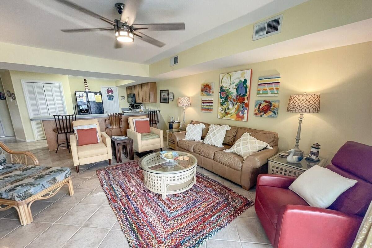 Condo, 3 habitaciones | Sala de estar