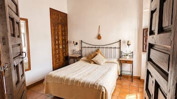 Apartment, 1 Bedroom | Iron/ironing board, free WiFi, bed sheets, wheelchair access