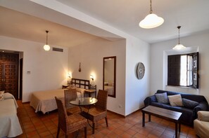 Studio | Een strijkplank/strijkijzer, gratis wifi, beddengoed, rolstoeltoegang
