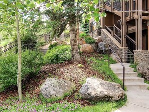 Condo, Microwave, Mountain View (Aspenwood L11) | Garden