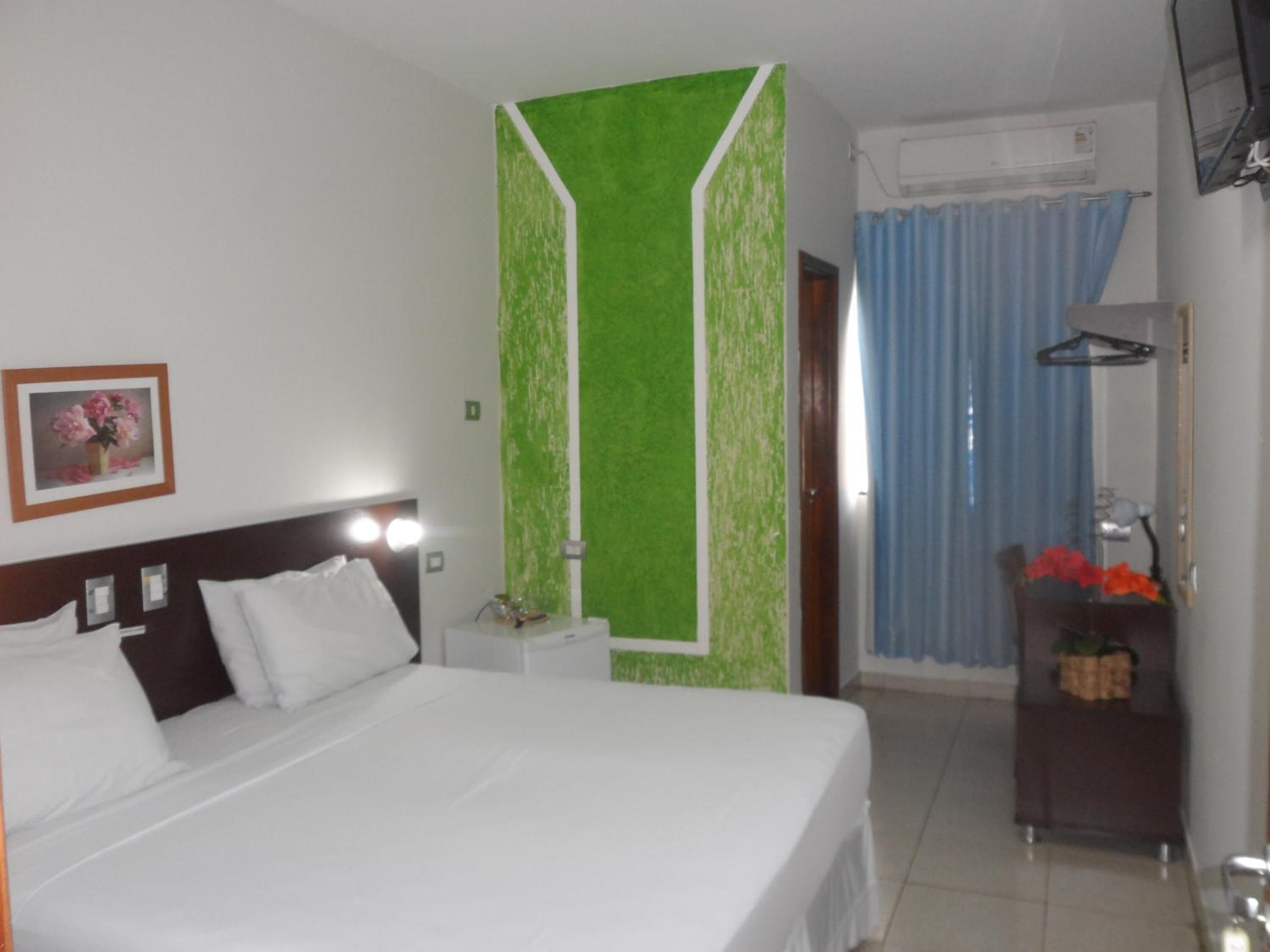 minibar, desk, free wifi, bed sheets