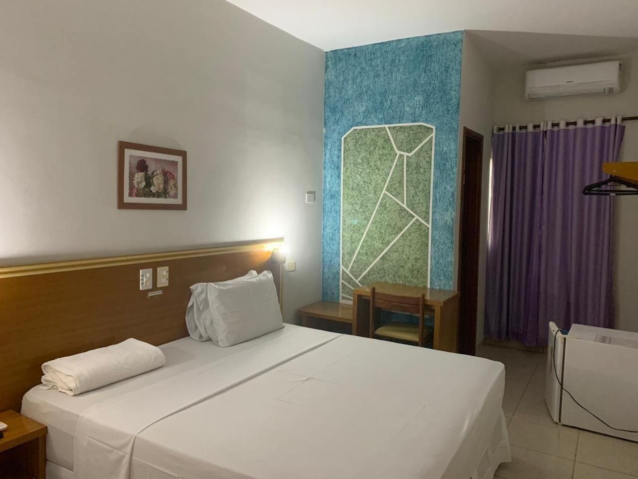 minibar, desk, free wifi, bed sheets