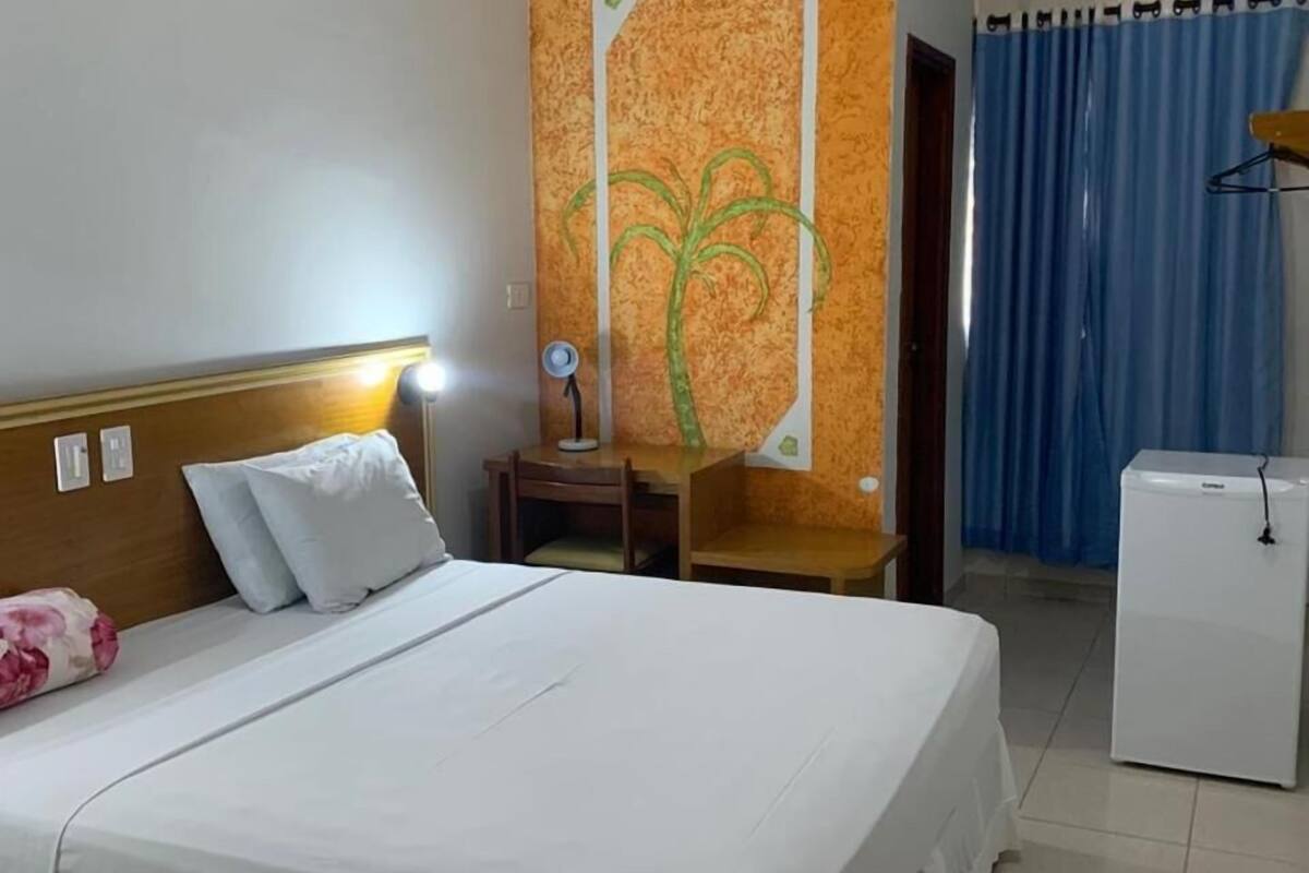 minibar, desk, free wifi, bed sheets