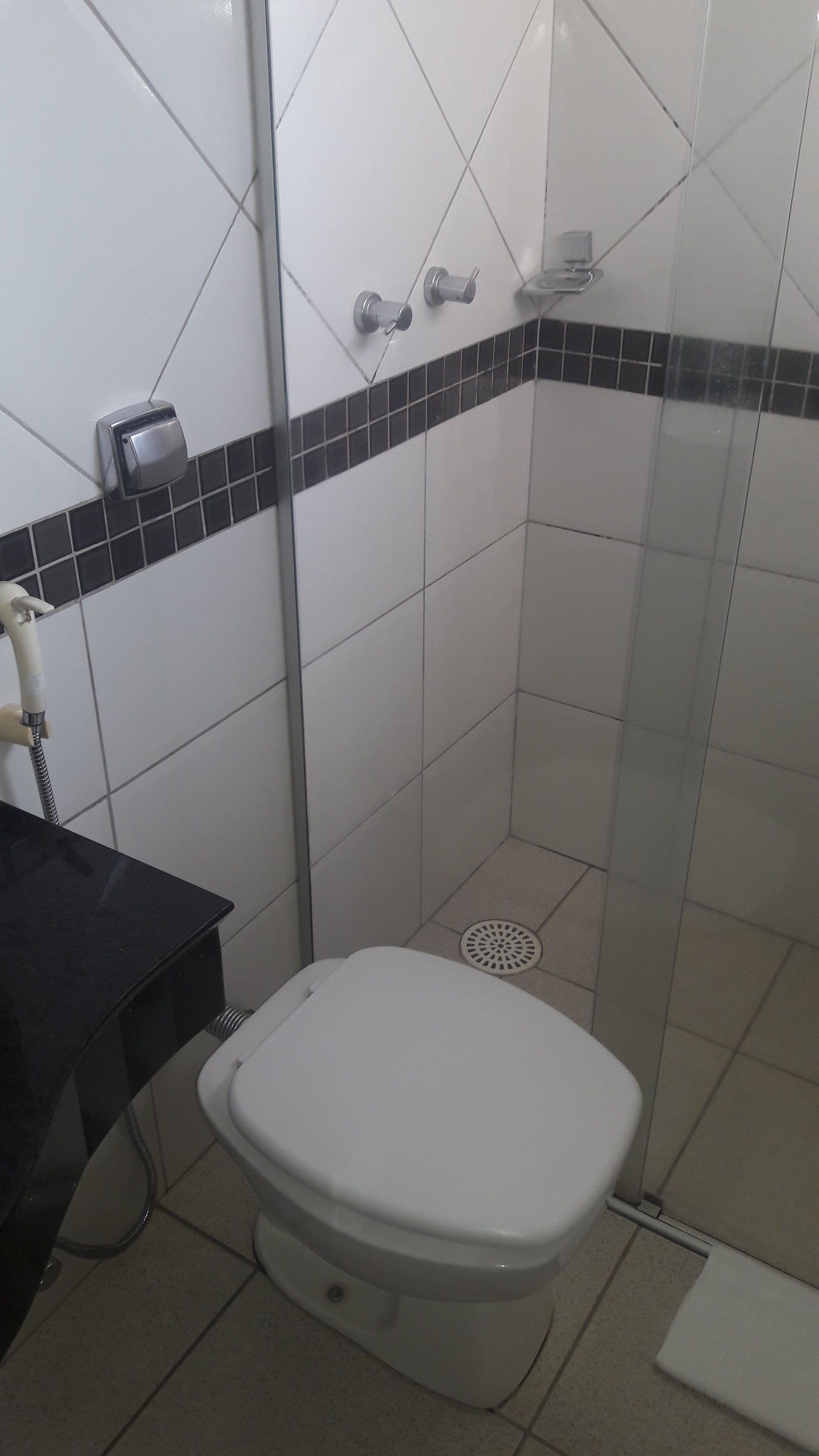 triple room | bathroom | shower, towels