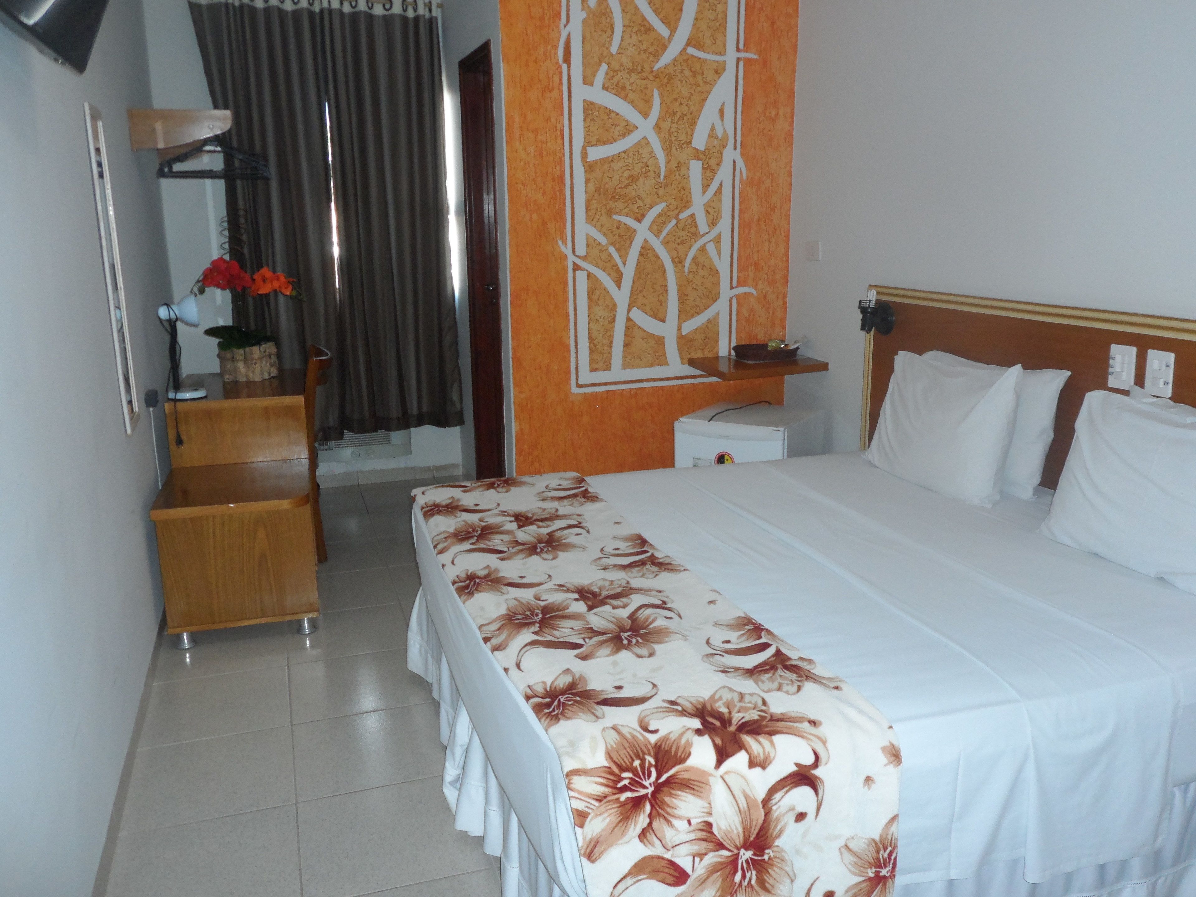 deluxe double room | minibar, desk, free wifi, bed sheets