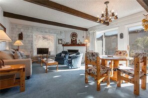 Condo, 2 Bedrooms, Patio, Mountain View (Woodbridge 34A) | Living area