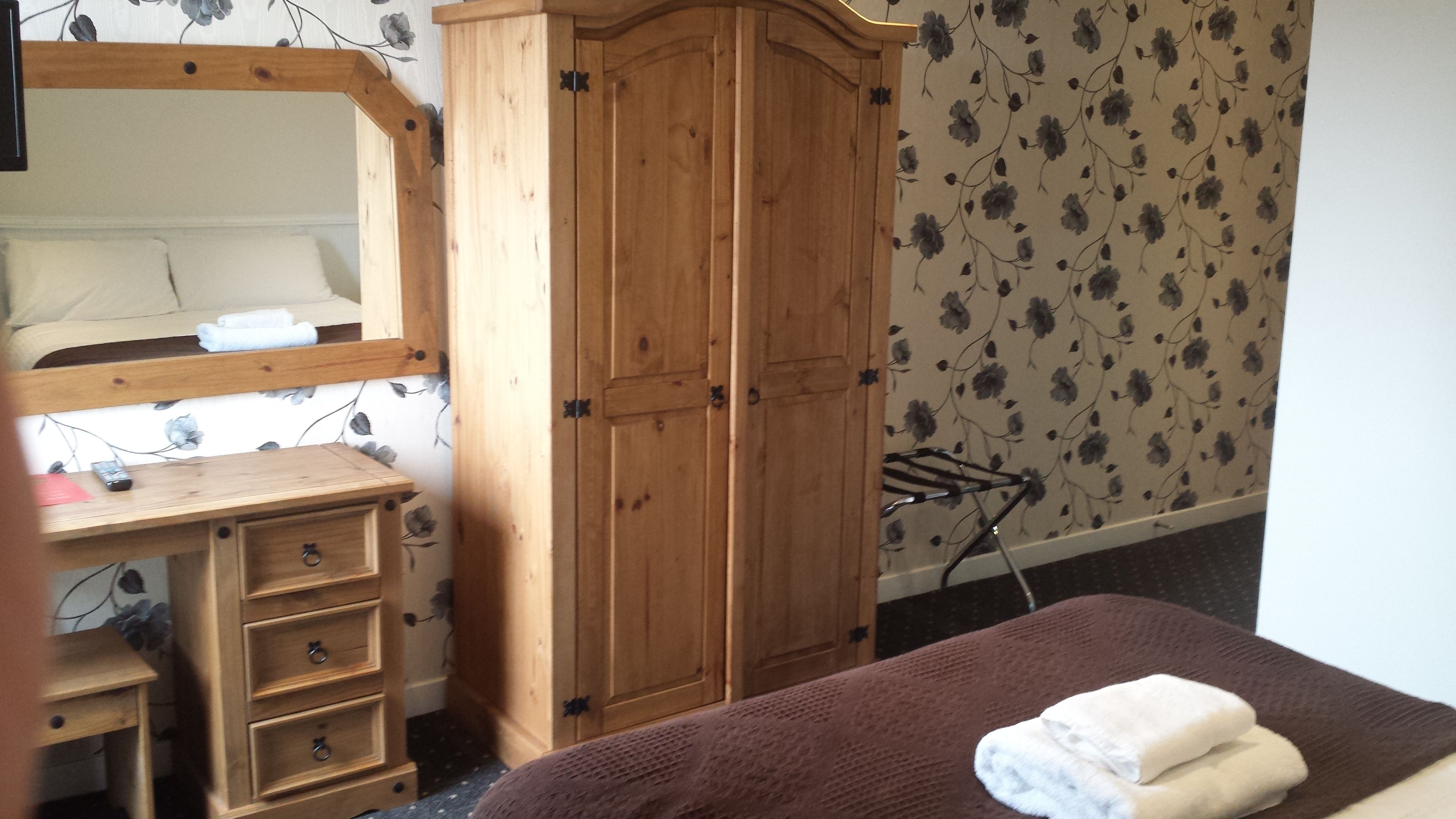 1 bedroom, desk, laptop workspace, blackout curtains