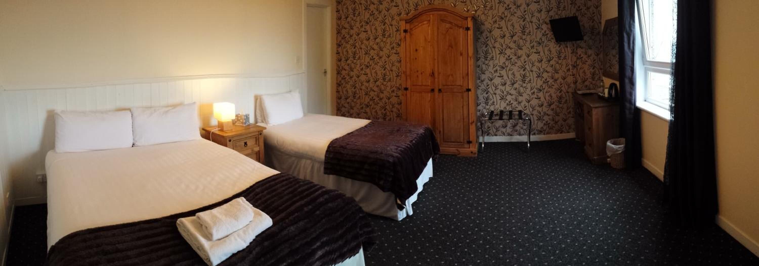 1 bedroom, desk, laptop workspace, blackout curtains