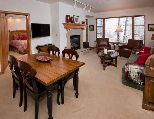 Condo, 2 Bedrooms | In-room dining