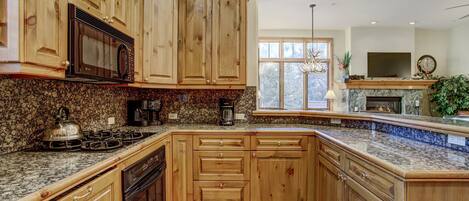 Townhome - 3 sovrum | Eget kök | Kylskåp, mikrovågsugn, ugn och diskmaskin