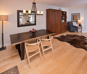 Condo, 1 Bedroom | 1 bedroom, free WiFi