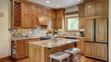 Nhà liên kế, 3 phòng ngủ | Bếp riêng | Tủ lạnh, lò vi sóng, lò nướng, bếp nấu